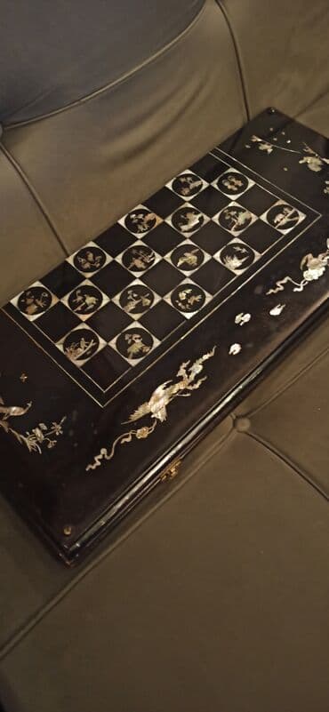 Əntiq radio: Məhsul: Singer mexaniki tikiş maşını (antik model) Xüsusiyyətlər: - — 1