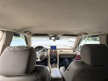 mercedes ml: Mercedes-Benz E 240: 2.4 l | 2000 il Sedan — 10