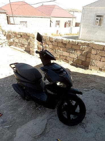 lada diskləri: Şəhər içi sürüş üçün praktik skuter - Korpus: qara rəng, aqressiv — 1