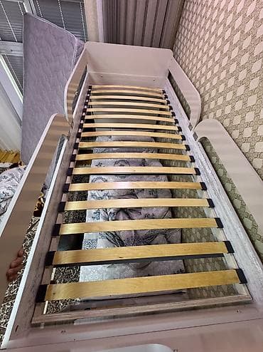 demir qapi ikinci el: Madeyradan alınıb, 3 mertebeli kravatındır. 1 ədədi lazım olmadığı — 2