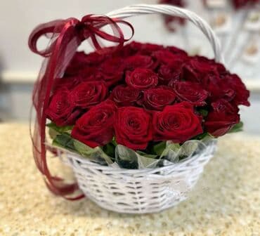 nərgiz gülü şəkilləri: 🔴 21 Qızılgül buketi - 50₼. Burulma buket - 60₼ 🌐 Ün — 1