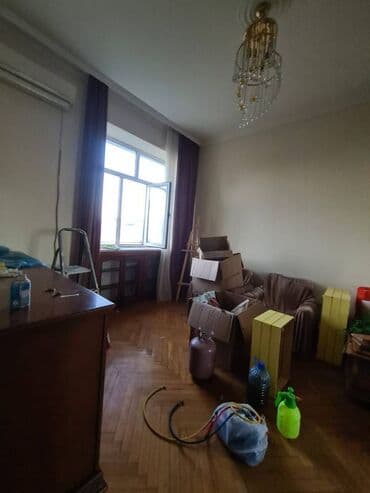 20 ci sahede ev satilir: 3 otaqlı, Yeni tikili, m. 28 may, 70 kv. m — 9