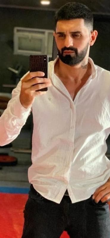 Salam geliş gedişli yerde fayize salon axdarıram şekiller kesdiyim