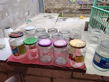 suse banka qebulu: Şüşə bankalar dəsti - Həcmlər: təxminən 0.3 l, 0.5 l, 0.7 l, 1 l və 3 — 2