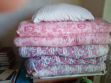 3 matras( 2 Yun, 1 pambig ),1 balish. Havayi, pulsuz