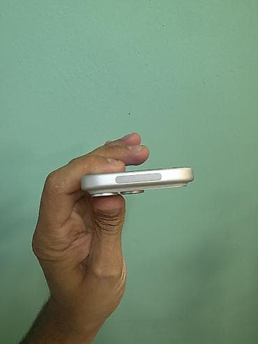 iphone 100: IPhone 17 Pro, Gümüşü, Face ID — 4