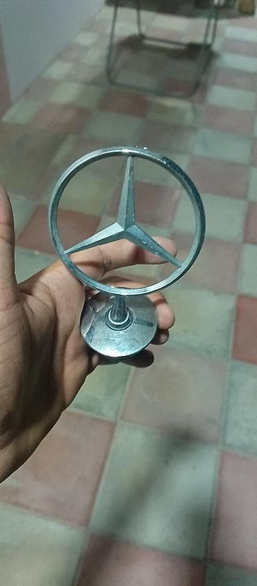 bmw e39 lip: Mercedes-Benz kapot emblemi - Klassik üçşaxəli ulduz dizaynı, dairəvi — 2