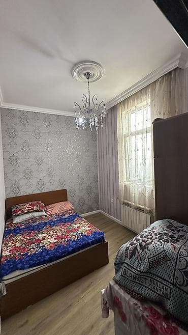 keslede satilan evler: Xırdalan şəhəri, 7 nömrəli məktəb və Uğur marketin yaxınlığında — 5
