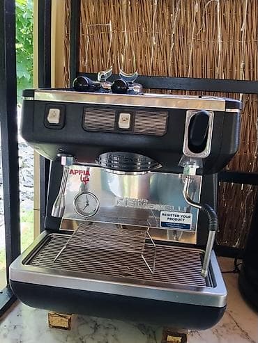 fire aparatı: Kofe aparati, kofe uyuden.1 ay istifade olunub.Nuova Simonelli — 2