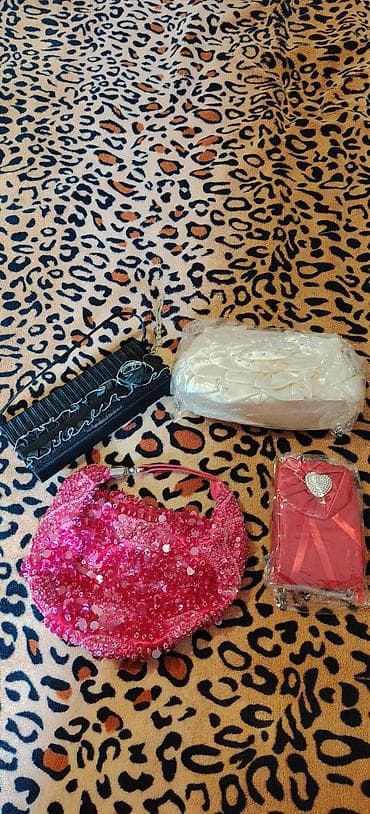 satt: Çanta daşlarla. Germaniyadan. alınıb. bir. dâfâ. toya tutmuşam — 4