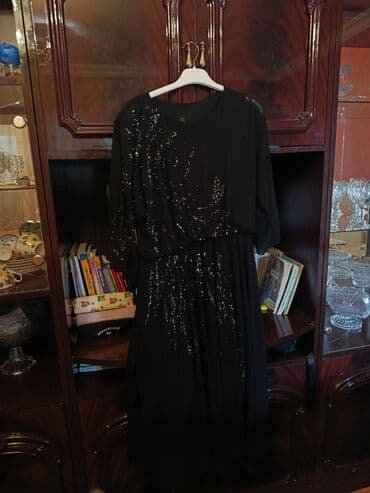 Qara rəngli ziyafət,hec 1 dəfədə geyinilmiyib 130manata alınıbb 100
