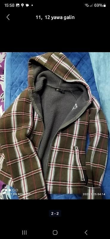 usaq paltarları: Uşaq üçün kapüşonlu flis jaket. - Ölçü: 11–12 yaş (verilən məlumata — 1
