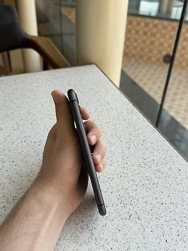 IPhone 11, 64 GB, Qara, Face ID — 3