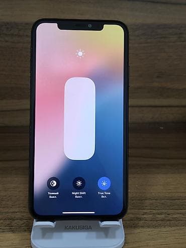 green hıll: IPhone 11 Pro Max, 64 GB, Matte Midnight Green, Face ID — 2