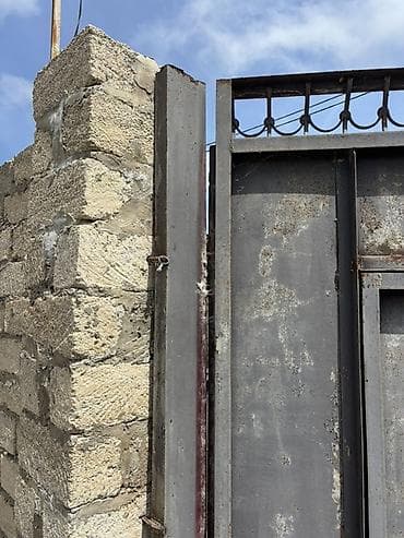 Həyət darvazaları: Dəmir Həyət darvazası, Yana açılan, Mexaniki, Qapı ilə, rəng - Boz — 2