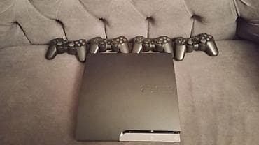 PlayStation 3 (PS3) satılır 4 ədəd Dualshock ev şəraitində istifadə