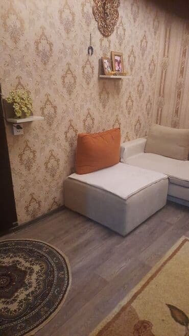 divan üsdükleri: Б/у, Классический диван, Пуфик, Без подьемного механизма, Нераскладной — 2