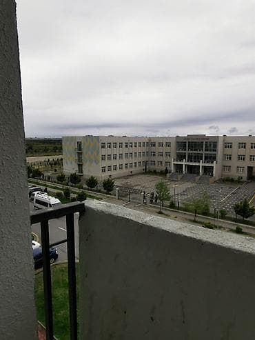 2 otaqlı mənzil – məktəbə panorama - Plan: 2 otaq, ayrıca girişli