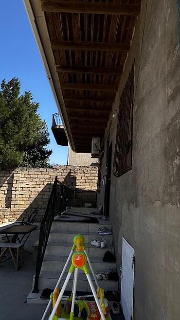 ucarda ev alqi satqisi: Satılır: geniş və işıqlı mənzil (şəklin təqdim etdiyi plan) — 5