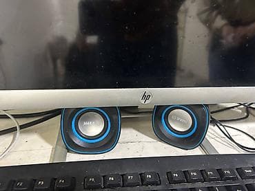 Masaüstü kompüterlər və komponentlər: HP masaüstü kompüter sistemi Komplekt: - HP monitor (gümüş çərçivə — 1