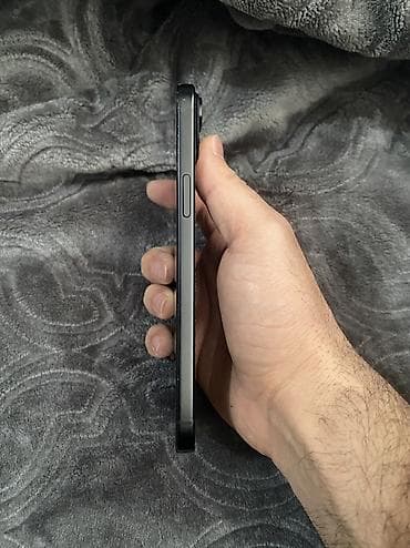 iphone 2 g: IPhone 15 Plus, 256 GB, Black Titanium, Face ID — 3