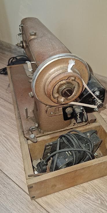 Podolsk tikiş maşını (elektrik pedalı ilə) - Mexaniki-elektrikli — 4