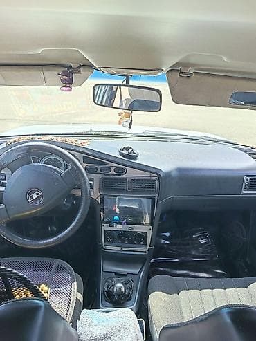 vito disk: Model: Daewoo Nexia (sedan), ağ rəng Kuzov: 4 qapı, arxa spoyler — 9