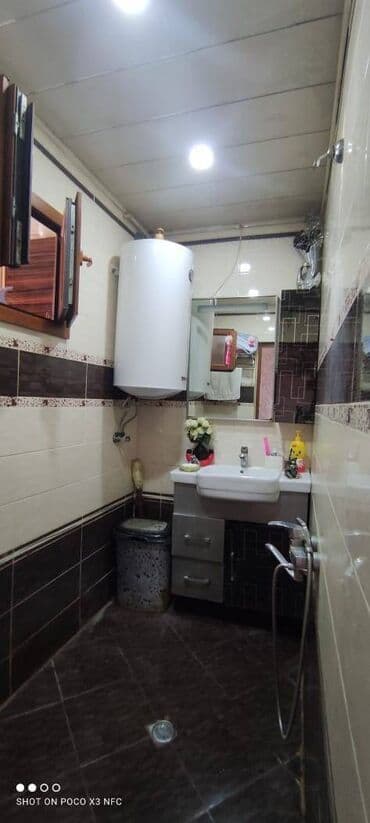 9 ci mikrorayon satilan evler: Bakı, 2 otaqlı, Köhnə tikili, m. Əhmədli, 65 kv. m — 10