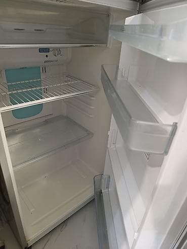 metbex terezi: İşlənmiş 2 qapılı Toshiba Soyuducu Satılır, rəng - Boz, Dolab içi — 3