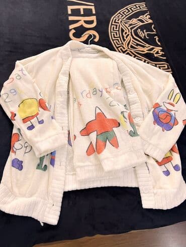 ❌Uşaq üçüb deyil❌

İsti ev desti
M beden
3-4 defe geyilib