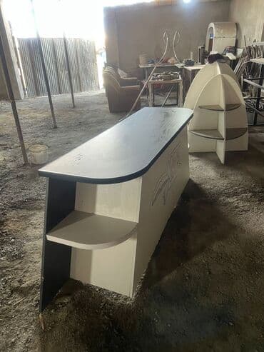 электрический кабель: Resepsiyon/ön masa və kiosk tipli stendlər - Müxtəlif modellər: qövs — 4