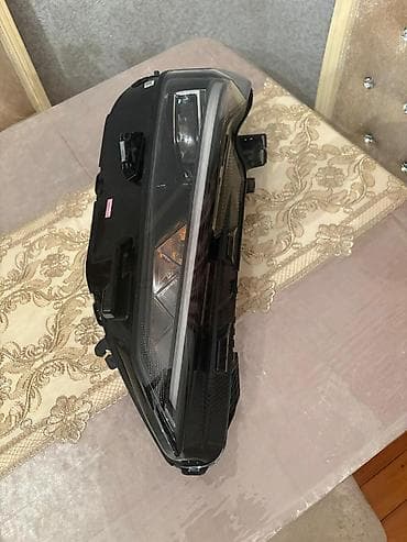bmw m3 e92: Məhsul: Avtomobil üçün ön far (sağ tərəf) Təsvir: - Müasir dizaynlı — 2