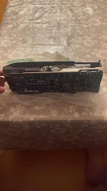 cd disk: Videokart Gigabyte GeForce GTX 680, 4 GB, İşlənmiş — 3