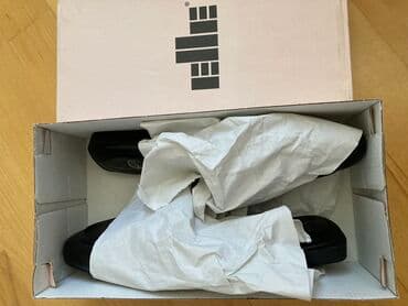 детские тапочки игрушки: Домашние тапочки, Размер: 38.5, цвет - Черный, Б/у — 5