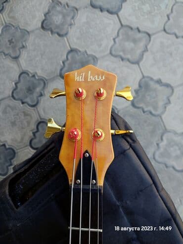 Saz: Elektro gitaralar — 2