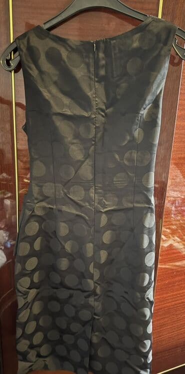 i̇ncə donlar: Heri bir paltar 10 azn,maraqlananlar etrafli sekil gonderilecekQadın — 2