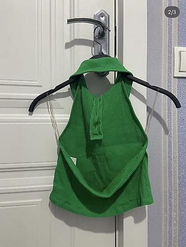 tuklu geyim: FB Sister yaşıl top
Size:M
Price:10
10/10 — 2