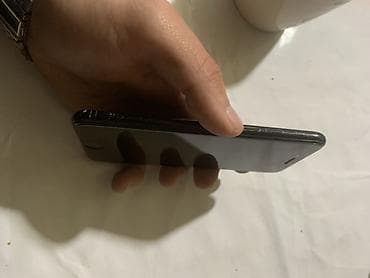 apple iphone 7 plus: IPhone 7, Qara — 1