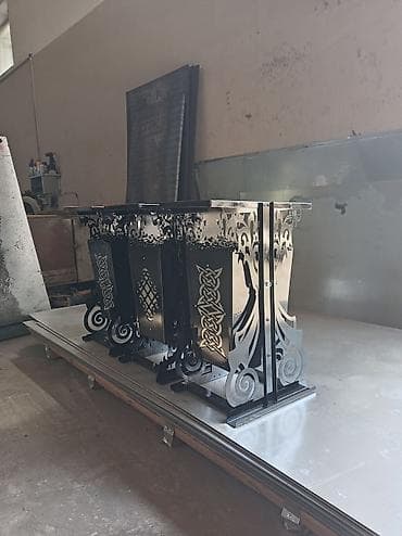 Metaldan dekorativ zibillik qutuları (açıq məkan üçün) - Material lalafo.az -da Metaldan dekorativ zibillik qutuları (açıq məkan üçün) - Material