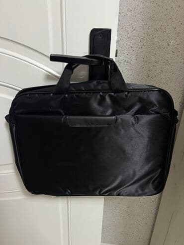 toxunma çanta: Qara rəngli kompüter/iş çantası Təzədir Qiymət :10 manat Əlaqə — 2