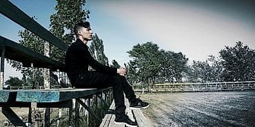 afsiant işi: Film ve reklamlar uchun mukemmel.gorunush ve sifet qurulushu.Xarici — 2