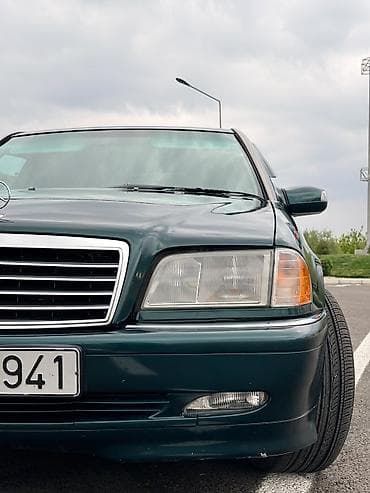 kia optima 2 sade mator: Mercedes-Benz C 240: 2.4 l | 1997 il Sedan — 4