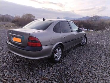 niva qabaq most: Opel Vectra: 1.8 l | 1996 il 357412 km Sedan — 8