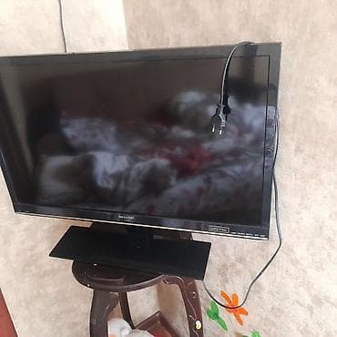 Televizor Sharp LED ekran 32" FHD (1920x1080) — 1