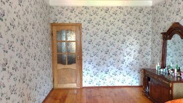 ist petrol tbilisi prospekti: Bakı, 3 otaqlı, Köhnə tikili, m. Həzi Aslanov, 85 kv. m — 3