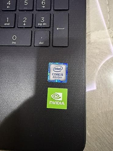 Acer: HP noutbuk komplekti Texniki xüsusiyyətlər: - Prosessor: Intel Core — 3