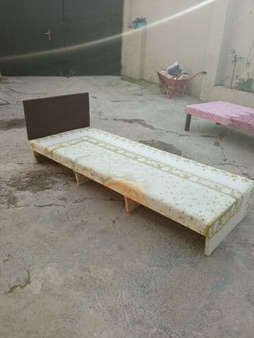 Yeni, Təknəfərlik çarpayı