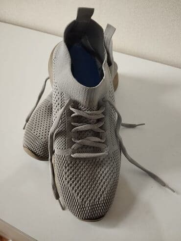 Səndəl və şəp-şüplər: Krasofka 40 razmer — 2