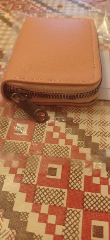 rus papağı: Pulqabı, Yeni — 1