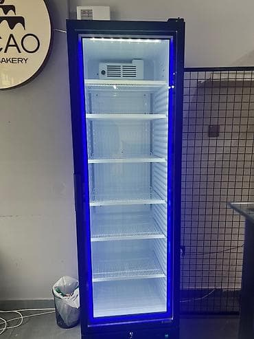 Uğur su vitrini 800 Azn satılır.Yeni alınıb istifadə olunmayıb.1100ə